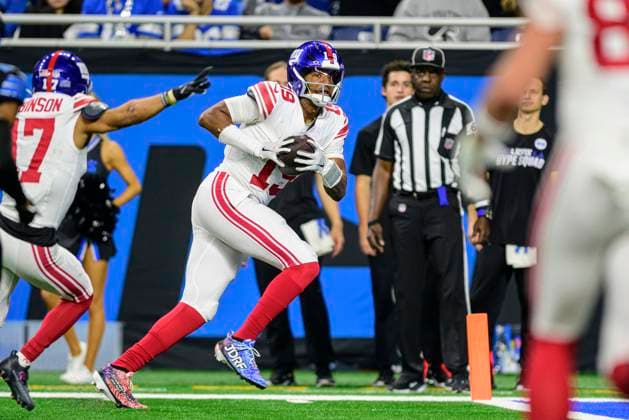 DETROIT, MI - NOVEMBER 23: New York Giants Quarterback Jameis Winston (19) scores a touchdown during the game between New York Giants and Detroit Lions on November 23, 2025 at Ford Field in Detroit, MI ( CSM) Detroit United States - ZUMAc04_ 20251123_zma_c04_238 Copyright: xAllanxDranbergx