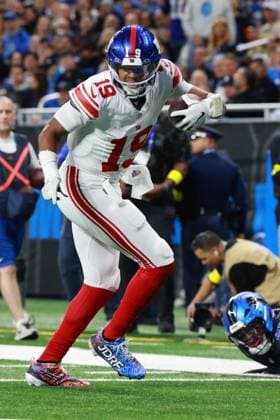 New York Giants vs Detroit Lions DETROIT,MICHIGAN-NOVEMBER 23: New York Giants quarterback Jameis Winston 19 runs the ball for a touchdown during the second half of an NFL, American Football Herren, USA football game between the New York Giants and the Detroit Lions in Detroit, Michigan USA, on Sunday, November 23, 2025 Detroit Michigan United States  Copyright: xJorgexLemusx originalFilename:lemus-newyorkg251123_npVUt.jpg