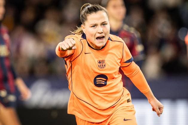 November 23, 2025, Valencia, Spain, Spain: Claudia PINA of Barcelona celebrates his goal during the Liga F match between Levante UD and FC Barcelona, Barca at Estadio Ciudad de Valencia on November 23, 2025 in Valencia, Spain. Omar Arnau Valencia Spain - ZUMAm308 20251123_zsp_m308_008 Copyright: xMatthieuxMirvillex