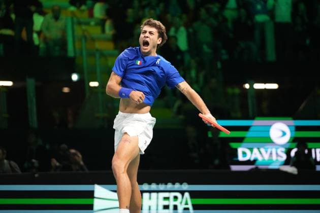 November 23, 2025, Bologna, Bretagne, Italy: Flavio Cobolli of Italia during Davis Cup 2025, Final 8, Tennis event on 23November 2025 in Bologna, Italy - Photo Bologna Italy - ZUMAl193 20251123_zsp_l193_115 Copyright: xLaurentxLairysx