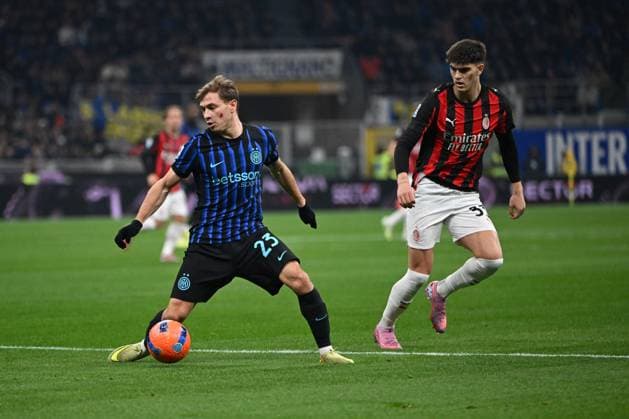 CALCIO - Serie A - Inter - FC Internazionale vs AC Milan Nicolo Barella of FC Inter in action during the Italian Serie A football match between Inter FC Internazionale and AC Milan on 23 November 2025 at Giuseppe Meazza San Siro Siro stadium in Milan, Italy Milan Italy  Copyright: xIPAxSport ABACAx