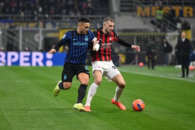Lautaro Martinez of FC Inter in action during the Italian Serie A football match between Inter FC Internazionale and AC Milan on 23 November 2025 at Giuseppe Meazza San Siro Siro stadium in Milan, Italy  Copyright: xTizianoxBallabio IPAxSportx xipa-agency.netx xx IPA_68312826 IPA_Agency_IPA68312826