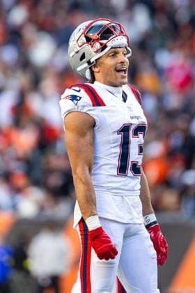 November 23, 2025: New England Patriots wide receiver Mack Hollins (13) during NFL, American Football Herren, USA game action against the Cincinnati Bengals at Paycor Stadium in Cincinnati, Ohio. CSM Cincinnati United States of America - ZUMAc04_ 20251123_zma_c04_549 Copyright: xJohnxMersitsx