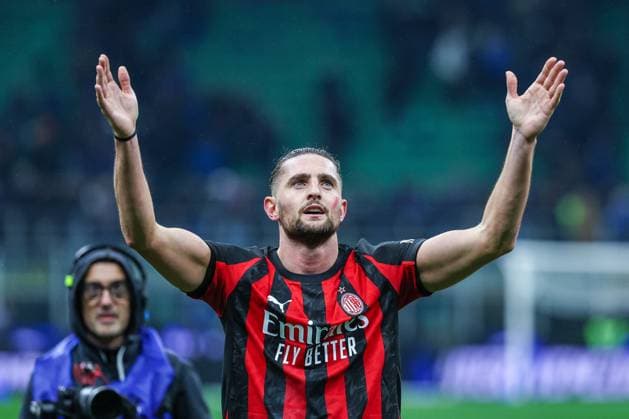 CALCIO - Serie A - Inter - FC Internazionale vs AC Milan Adrien Rabiot of AC Milan celebrates the victory at the end of the match during Serie A 2025 26 football match between FC Internazionale and AC Milan at San Siro Stadium in Milan Milan Italy  Copyright: xIPAxSport ABACAx