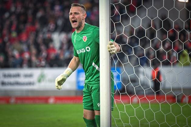 Germany, Football, 3 League, Matchday 15, 2025 2026, Rot Weiss Essen vs FC Energie Cottbus, 23 11 2025, Stadion an der Hafenstrasse, Essen, Germany, Marius Funk Energie Cottbus, 33 Copyright: xMarkusxVerwimpx