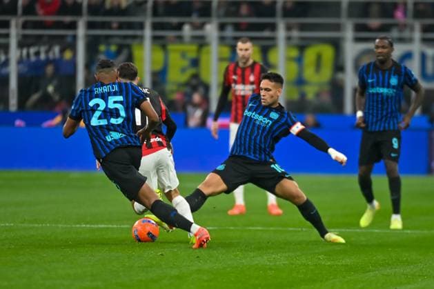 Milano Italy - November 23: Lautaro Martinez during Serie A match between FC Internazionale and Ac Milan at San Siro Stadium on November 23, 2025 in Milano, Italy.  Copyright: xAndreaxRosito IPAxSportx xipa-agency.netx xx IPA_68323224 IPA_Agency_IPA68323224