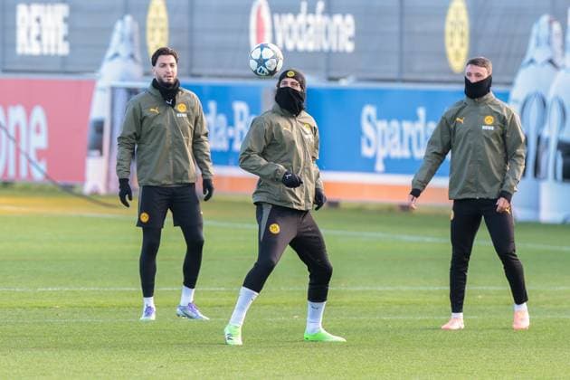 24 11 2025, Football, Season 2025 2026, UCL, Final training Borussia Dortmund, f l Ramy Bensebaini Borussia Dortmund , Fabio Silva Borussia Dortmund , Salih Özcan Borussia Dortmund , Dortmund Training ground BVB NRW Germany xRHR PHOTO DEx Copyright: DennisxEwert RHR-FOTOx RHR-FOTO DE