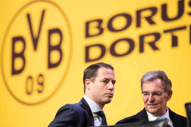 f l Lars RICKEN, Member of the Executive Board, Prof Dr Bernhard Pellens, Member of the Supervisory Board, Annual General Meeting of Borussia Dortmund GmbH Co KGaA, Dortmund Westfalenhalle, 24 11 2025 oÂ