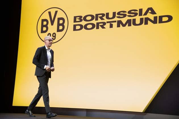 Carsten CRAMER, Member of the Executive Board, Annual General Meeting of Borussia Dortmund GmbH Co KGaA, Dortmund Westfalenhalle, 24 11 2025 oÂ
