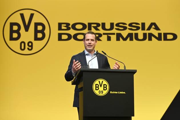 Lars RICKEN, Member of the Executive Board, Annual General Meeting of Borussia Dortmund GmbH Co KGaA, Dortmund Westfalenhalle, 24 11 2025 oÂ
