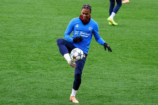 LEVERKUSEN, GERMANY - 24 NOVEMBER, 2025: Jeanuel Belocian - The practice of Bayer 04 Leverkusen before UEFA Champions League match vs Manchester City at BayArena.  Copyright: xVITALIIxKLIUIEVx