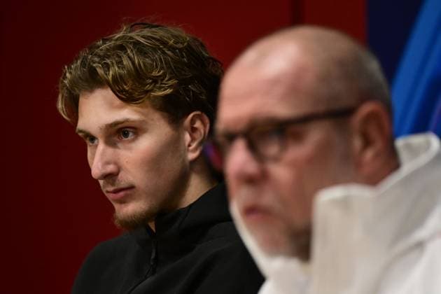 AMSTERDAM - Ajax interim manager Fred Grim, Ajax s Mika Godts during a press conference, PK, Pressekonferenz at the Johan Cruijff ArenA in Amsterdam, Netherlands, in preparation for the Champions League match against Benfica, November 24, 2025. ANP OLAF KRAAK xVIxANPxSportx xxANPxIVx 542962798 originalFilename: 542962798.jpg