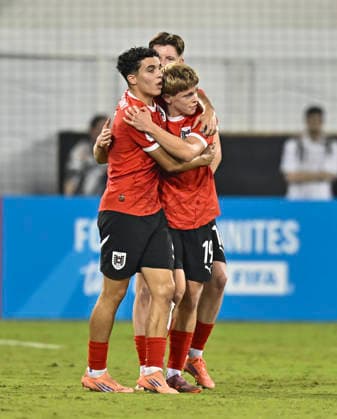 Austria v Italy : Semi-final- FIFA U-17 World Cup Qatar 2025 Johannes Mathias Moser (R) of Austria celebrates after scoring a goal during the FIFA U-17 World Cup Qatar 2025 Semi-final match between Austria and Italy in Doha, Qatar, on November 24, 2025. DOHA Qatar Copyright: xNOUSHADxTHEKKAYILx