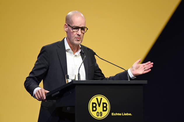 Carsten CRAMER, Member of the Executive Board, Annual General Meeting of Borussia Dortmund GmbH Co KGaA, Dortmund Westfalenhalle, 24 11 2025 oÂ