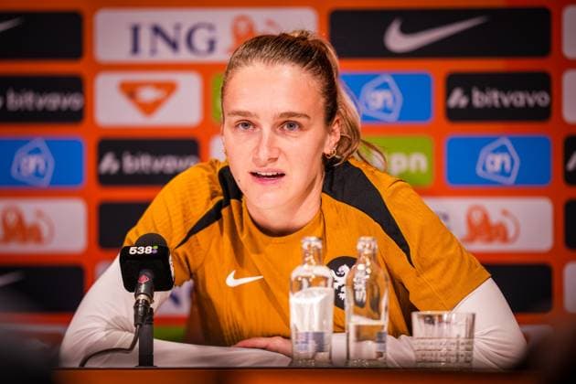 ZEIST , 24-11-2025 , KNVB Campus , season 2025 2026 , Dutch International football , Training session and press conference, PK, Pressekonferenz Netherlands (women) , picture shows Netherlands player Vivianne Miedema during press conference Training session Netherlands (women)  x32183949x Copyright: