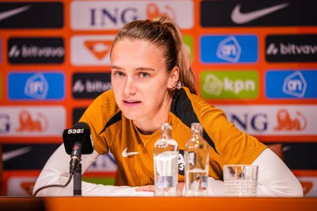 ZEIST , 24-11-2025 , KNVB Campus , season 2025 2026 , Dutch International football , Training session and press conference, PK, Pressekonferenz Netherlands (women) , picture shows Netherlands player Vivianne Miedema during press conference Training session Netherlands (women)  x32184048x Copyright: