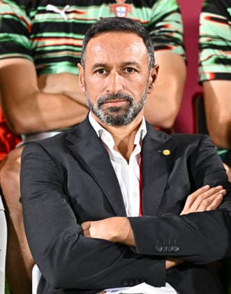 Portugal v Brazil : Semi-final- FIFA U-17 World Cup Qatar 2025 Bino, head coach of Portugal, looks on prior to the FIFA U-17 World Cup Qatar 2025 Semi-final match between Portugal and Brazil in Doha, Qatar, on November 24, 2025. DOHA Qatar Copyright: xNOUSHADxTHEKKAYILx