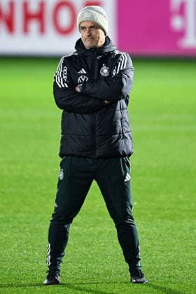 Christian Wück Germany, Coach at training, GER, UEFA Nations League, Training of the womens national soccer team before the final match between Germany and Spain, 24 11 2025 GER, UEFA Nations League, Training of the womens national soccer team before the final match between Germany and Spain, 24 11 2025 Frankfurt am Main Copyright: xEibner-Pressefoto FlorianxWiegandx EP_FWD