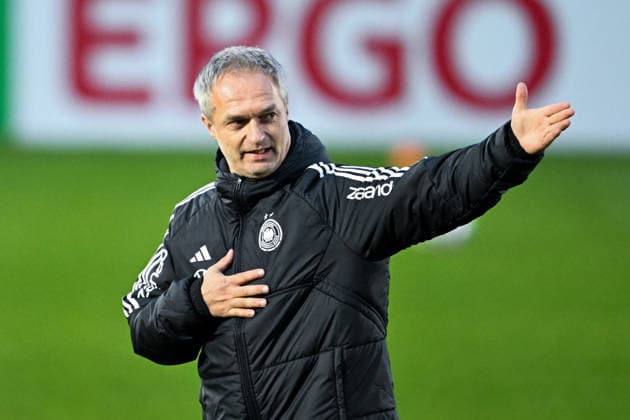 Christian Wück Germany, Coach gestures, GER, UEFA Nations League, Training of the womens national soccer team before the final match Germany vs. Spain, 24 11 2025 GER, UEFA Nations League, Training of the womens national soccer team before the final match Germany vs. Spain, 24 11 2025 Frankfurt am Main Copyright: xEibner-Pressefoto FlorianxWiegandx EP_FWD