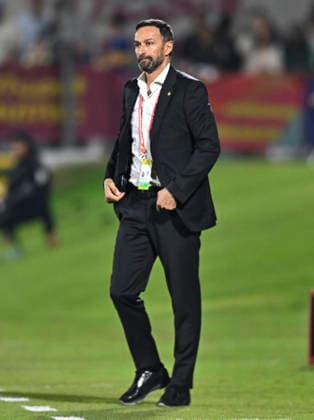 Portugal v Brazil : Semi-final- FIFA U-17 World Cup Qatar 2025 Bino, head coach of Portugal reacts during the FIFA U-17 World Cup Qatar 2025 Semi-final match between Portugal and Brazil in Doha, Qatar, on November 24, 2025. DOHA Qatar Copyright: xNOUSHADxTHEKKAYILx