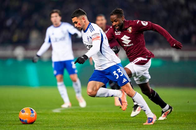 Como s Lucas Da Cunha during the Serie A soccer match between Torino Fc and Como at the Stadio Olimpico Grande Torino in Turin, north west Italy - November 24, 2025. - Soccer  Copyright: xFabioxFerrari LaPressex