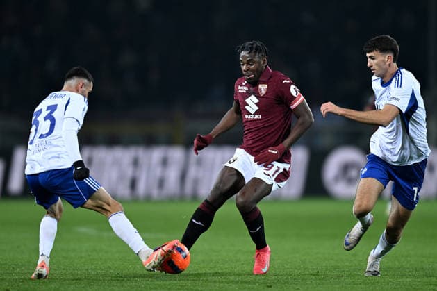 Db Torino 24 11 2025 - campionato di calcio serie A Torino-Como foto Daniele Buffa Image nella foto: Duvan Zapata-Lucas Da Cunha 