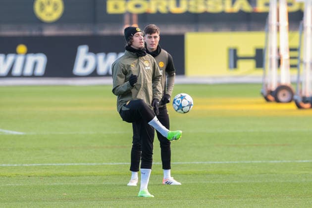 24 11 2025, Football, Season 2025 2026, UCL, Final training Borussia Dortmund, f l Fabio Silva Borussia Dortmund , Aaron Anselmino Borussia Dortmund , Dortmund Training ground BVB NRW Germany xRHR PHOTO DEx Copyright: DennisxEwert RHR-FOTOx RHR-FOTO DE