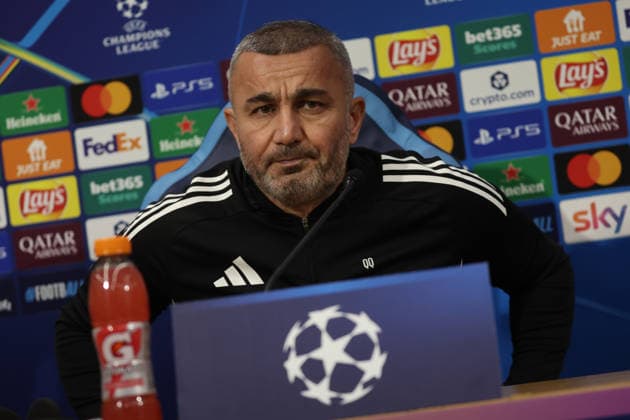 November 24, 2025, Naples, Napoli, Italy: Qurban Qurbanov coach of Quarabaknduring a press conference, PK, Pressekonferenz and head of match of the UEFA Champions League 2025 26, League Phase at Stadio Maradona on September 30, 2025 in Naples, Italy Naples Italy - ZUMAl131 20251124_zsp_l131_011 Copyright: xCiroxDexLucax