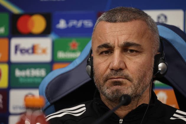 November 24, 2025, Naples, Napoli, Italy: Qurban Qurbanov coach of Quarabaknduring a press conference, PK, Pressekonferenz and head of match of the UEFA Champions League 2025 26, League Phase at Stadio Maradona on September 30, 2025 in Naples, Italy Naples Italy - ZUMAl131 20251124_zsp_l131_020 Copyright: xCiroxDexLucax