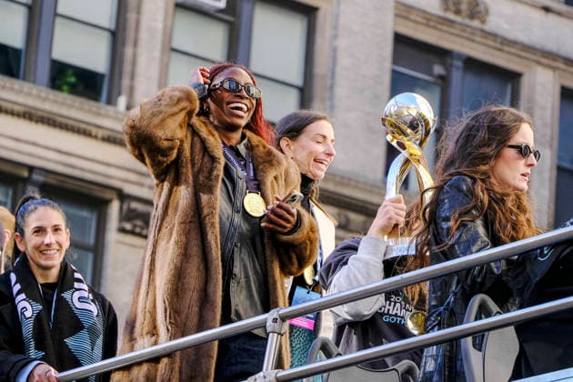 NEW YORK, NY- NOVEMBER 24 : Gotham FC celebrates their 2025 National Women s Soccer League Championship win with a parade in downtown Manhattan on November 24, 2025 in New York City. Copyright: xKatiexGodowskix