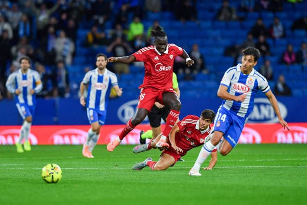 RCD ESPANYOL v SEVILLA FC. RCDE STADIUM BARCELONA. November 24,2025 RCD ESPANYOL vs SEVILLA FC November 24,2025 Mendy (19) of Sevilla FC during the match between RCD Espanyol and Sevilla FC corresponding to the thirteen day of La Liga EA Sports at RCDE Stadium in Barcelona, Spain. Cornella El Prat ESP Copyright: xS.xRosx