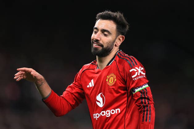 Fußball Premier League Manchester United gegen Everton 24. November 2025 Premier League Manchester United gegen Everton Bruno Fernandes von Manchester United Foto Simon Stacpoole Abseits Manchester UK  Copyright: xSimonxStacpoolexOffside