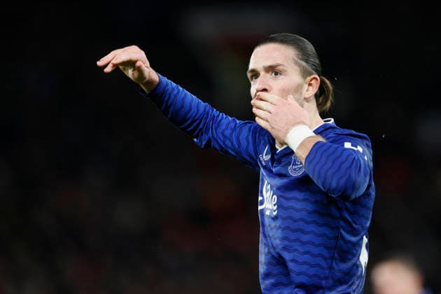 Manchester United, ManU v Everton - Premier League Jack Grealish of Everton applauds the fans during the Premier League match between Manchester United and Everton at Old Trafford on November 24, 2025 in Manchester, England. Manchester Old Trafford England United Kingdom Copyright: xRichardxSellers Sportsphoto APLx 14142629
