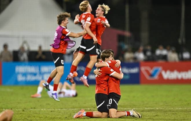 Austria v Italy : Semi-final- FIFA U-17 World Cup Qatar 2025 Players of Austria celebrate after winning the FIFA U-17 World Cup Qatar 2025 Semi-final match between Austria and Italy in Doha, Qatar, on November 24, 2025. DOHA Qatar Copyright: xNOUSHADxTHEKKAYILx