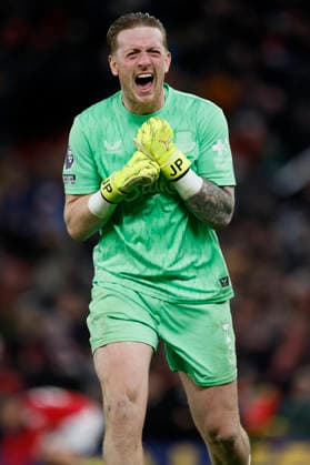 Manchester United, ManU v Everton - Premier League Jordan Pickford, goalkeeper of Everton celebrates after winning the Premier League match between Manchester United and Everton at Old Trafford on November 24, 2025 in Manchester, England. Manchester Old Trafford England United Kingdom Copyright: xRichardxSellers Sportsphoto APLx 14142644