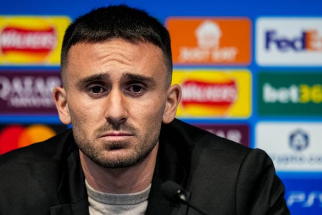 MANCHESTER, ENGLAND - NOVEMBER 24: Aleix Garcia of Bayer 04 Leverkusen during a press conference, PK, Pressekonferenz ahead of the UEFA Champions League 2025 26 League Phase MD5 match between Manchester City and Bayer 04 Leverkusen at the City of Manchester Stadium on November 24, 2025 in Manchester, England. (Photo by Rene Nijhuis) SPO  Copyright: xRenexNijhuis