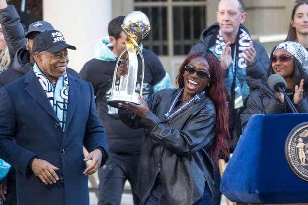 NWSL 2025 Champions Parade at City Hall Park of NJ NY Gotham FC Mandy Freeman of NJ NY Gotham FC celebrates with the trophy during a ceremony at City Hall after the NWSL 2025 Champions Parade at City Hall Park of NJ NY Gotham FC on November 24, 2025 in New York City. NJ NY Gotham FC defeated 1-0 to Washington Spirit on November 22nd. United States Copyright: xWilliamxVolcovx