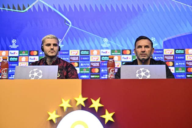 Galatasaray press conference, PK, Pressekonferenz ahead of UEFA Champions League match ISTANBUL, TURKIYE – NOVEMBER 24: Galatasaray s head coach Okan Buruk and forward Mauro Icardi hold a press conference at the Kemerburgaz Metin Oktay Facilities ahead of their UEFA Champions League week five match against Belgian side Union SG in Istanbul, Turkiye on November 24, 2025. Muhammed Enes Yildirim Anadolu Istanbul Turkey. Editorial use only. Please get in touch for any other usage.  Copyright: x2025xAnadoluxMuhammedxEnesxYildirimx