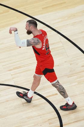 Cleveland Cavaliers v Toronto Raptors TORONTO, CANADA - NOVEMBER 24 : Sandro Mamukelashvili (54) of Toronto Raptors gestures during the NBA, Basketball Herren, USA basketball game between Cleveland Cavaliers and Toronto Raptors at the Scotiabank Arena on November 24, 2025 in Toronto, Ontario, Canada. Mert Alper Dervis Anadolu Ontario Canada. Editorial use only. Please get in touch for any other usage.  Copyright: x2025xAnadoluxMertxAlperxDervisx