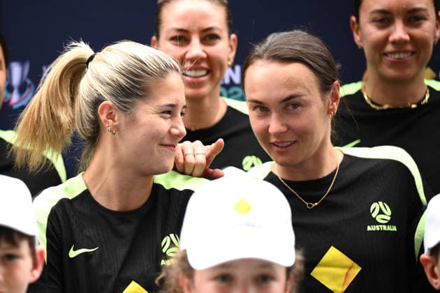 MATILDAS MEDIA CALL, Kyra Cooney-Cross and Caitlin Foord during a Matildas media opportunity at CommBank Stadium, in Sydney, Tuesday, November 25, 2025. ( NO ARCHIVING SYDNEY NEW SOUTH WALES AUSTRALIA  Copyright: xDANxHIMBRECHTSx 20251125194406912890
