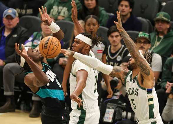 Basketball, NBA, Milwaukee Bucks - Portland Trail Blazers