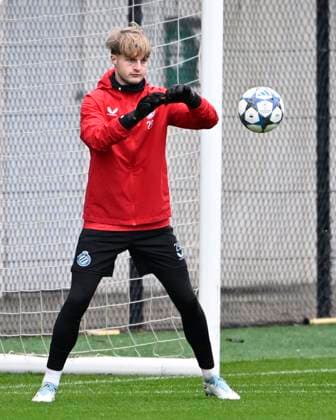 Sporting CP v Club Brugge - UEFA Champions League Media Activities 25 11 2025 WESTKAPELLE, BELGIUM - NOVEMBER 25 : Jackers Nordin goalkeeper of Club Brugge pictured during a training session ahead of the UEFA Champions League 2025 26 League Phase MD5 match between Sporting CP and Club Brugge on November 25, 2025 in Westkapelle, Belgium, 25 11 2025 Westkapelle Belgium  Copyright: xJanxDexMeuleneirx
