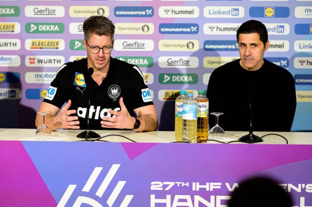 Handball, Women Germany Training Press conference Coach Markus Gaugisch Germany , DHB Board Member Sport Ingo Meckes Stuttgart Porsche Arena Baden Württemberg Germany