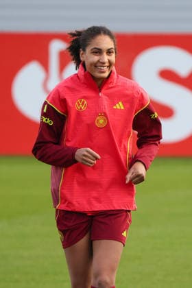 Frankfurt, Germany 25 November 2025 Soccer Women National Team Training 25 11 2025 In the picture Cora Zicai Germany DFB regulations prohibit any use of photographs as image sequences and or quasi video DFB Campus Hessen Copyright: xFotostandx xFantinix