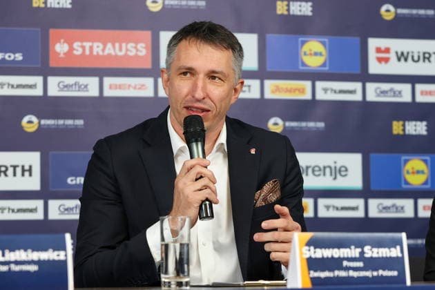 WARSZAWA 25.11.2025 KONFERENCJA PRASOWA ZWIAZKU PILKI RECZNEJ W POLSCE - MISTRZOSTWA EUROPY KOBIET 2026 --- press conference, PK, Pressekonferenz OF THE POLISH HANDBALL FEDERATION - WOMENS EHF EURO 2026 SLAWOMIR SZMAL FOT. ANNA KLEPACZKO FOTOPYK NEWSPIX.PL --- newspix.pl POLAND OUT! 