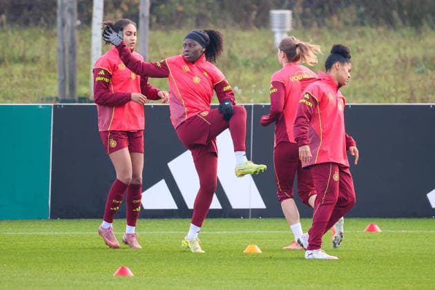 Frankfurt, Germany 25 November 2025 Football Womens National Team Training 25 11 2025 Pictured from left Cora Zicai Germany , Nicole Anyomi Germany and Shekiera Martinez Germany DFB regulations prohibit any use of photographs as image sequences and or quasi video DFB Campus Hessen Copyright: xFotostandx xFantinix
