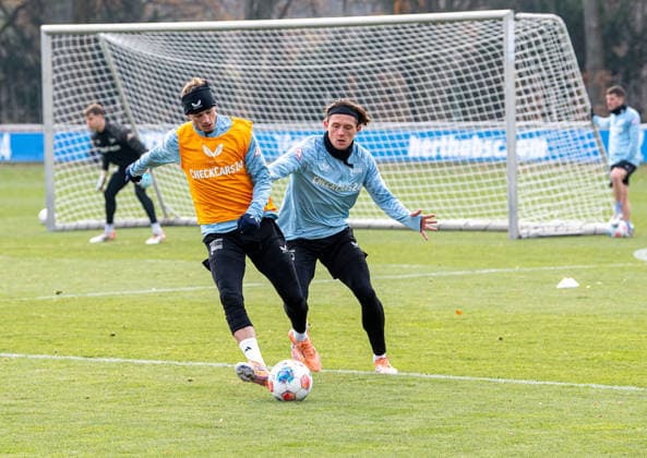 Soccer, Men, Season 2025 26, 2 Bundesliga, Hertha BSC, Training, f l Michael Cuisance Hertha BSC , Fabian Reese Hertha BSC , 25 11 2025, Copyright: xSebastianxRäppold MatthiasxKochx