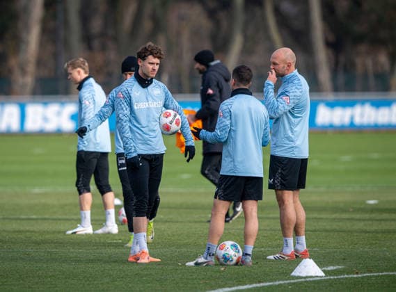 Soccer, Men, Season 2025 26, 2 Bundesliga, Hertha BSC, Training, f l Linus Gechter Hertha BSC , Diego Demme Hertha BSC , Toni Leistner Hertha BSC , 25 11 2025, Copyright: xSebastianxRäppold MatthiasxKochx