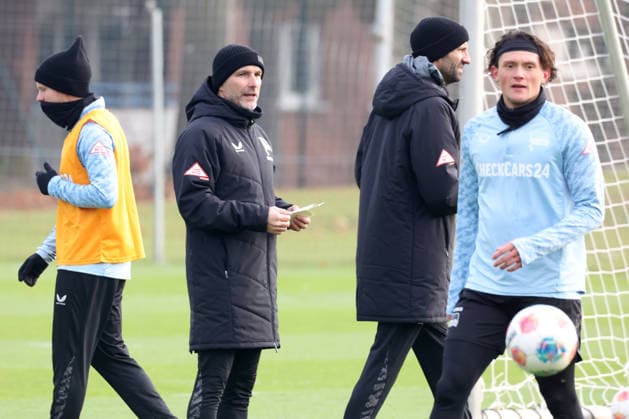 DEU, DFL, 2 FBL Hertha BSC, Training, 25 11 2025, Sportforum, Berlin, DEU, DFL, 2 FBL Hertha BSC, Training, in the picture Head Coach Stefan Leitl Hertha BSC Berlin , Co Coach Andre Mijatovic Hertha BSC Berlin , Fabian Reese Hertha BSC Berlin 11 DFL regulations prohibit any use of Photographs as image sequences and or quasi video nordphotoxGmbHx xEngler nph00076