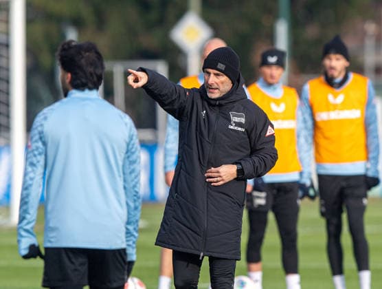 Soccer, Men, Season 2025 26, 2 Bundesliga, Hertha BSC, Training, Coach Stefan Leitl Hertha BSC , 25 11 2025, Copyright: xSebastianxRäppold MatthiasxKochx